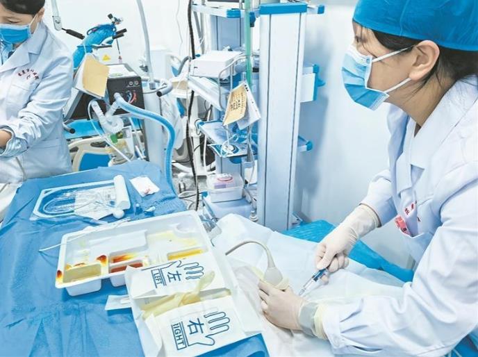 跨越海拔3000米的仁心接力——援青故事（12）